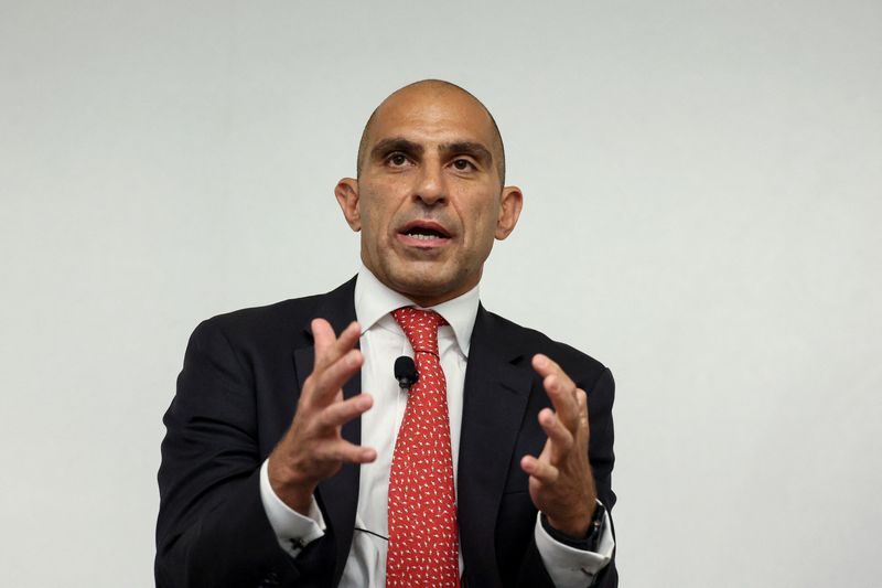 © Reuters. FILE PHOTO: Rostin Behnam, Chairman of the Commodity Futures Trading Commission (CFTC), speaks during the Piper Sandler Global Exchange and FinTech Conference in New York City, U.S., June 5, 2024.  REUTERS/Brendan McDermid/File Photo