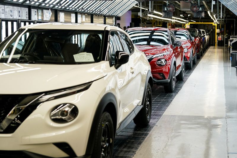 © Reuters. FILE PHOTO: Nissan car production continues ahead of an announcement by President and CEO Makoto Uchida for further electric vehicle production at the Nissan plant, in Sunderland, Britain, November 24, 2023. Ian Forsyth/Pool via REUTERS/File Photo