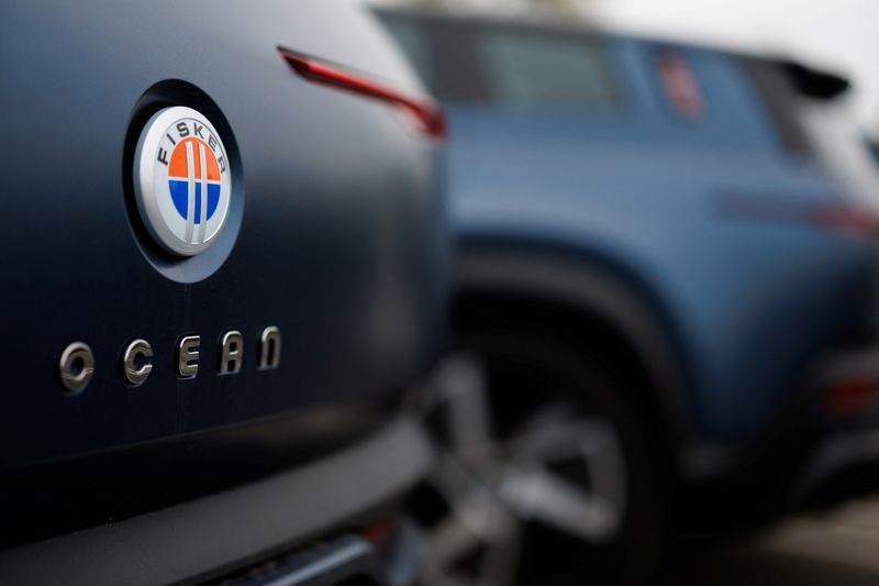 © Reuters. The Fisker logo is shown on the back of a Fisker Ocean electric SUV vehicle at one of the company’s sales, service ands delivery centers in Vista, California, U.S., May 22, 2024.   REUTERS/Mike Blake/File Photo