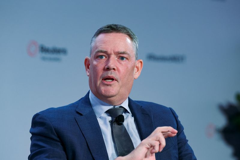 © Reuters. Jeff Gustavson, President of Chevron New Energies, speaks during the Reuters NEXT conference, in New York City, New York, U.S., December 11, 2024. REUTERS/Brendan McDermid