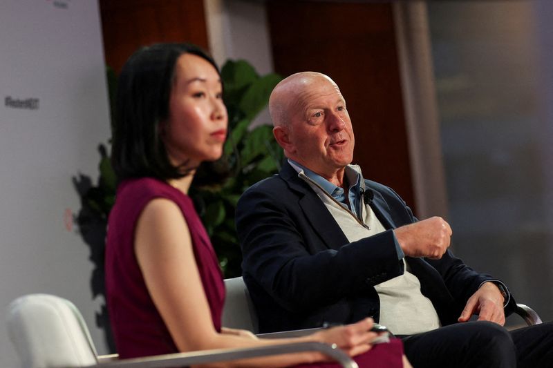 © Reuters. FILE PHOTO: Reuters' U.S. Finance Editor Lananh Nguyen interviews David Solomon, CEO of Goldman Sachs, during the Reuters NEXT conference, in New York City, U.S., December 10, 2024. REUTERS/Mike Segar/File Photo