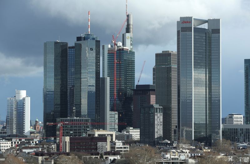 © Reuters. FILE PHOTO: The financial district with Germany's Deutsche Bank and Commerzbank is pictured in Frankfurt, Germany, March 18, 2019. REUTERS/Ralph Orlowski/File Photo