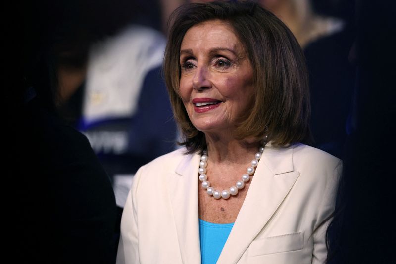 © Reuters. FILE PHOTO: U.S. Representative Nancy Pelosi (D-CA) attends Day 4 of the Democratic National Convention (DNC) at the United Center in Chicago, Illinois, U.S., August 22, 2024. REUTERS/Kevin Wurm/File Photo