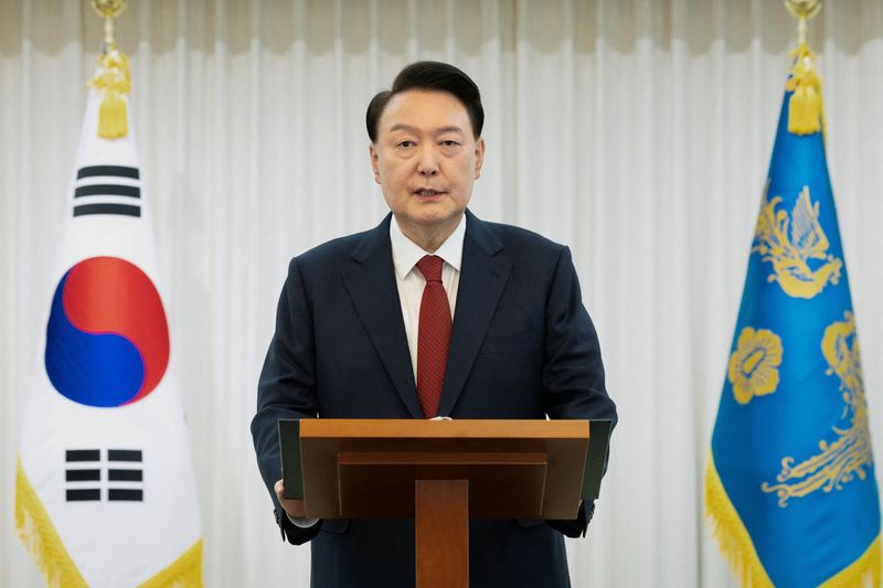 © Reuters. FILE PHOTO: South Korean President Yoon Suk Yeol delivers an address to the nation at his official residence in Seoul, South Korea, December 14, 2024.   The Presidential Office/Handout via REUTERS/File Photo