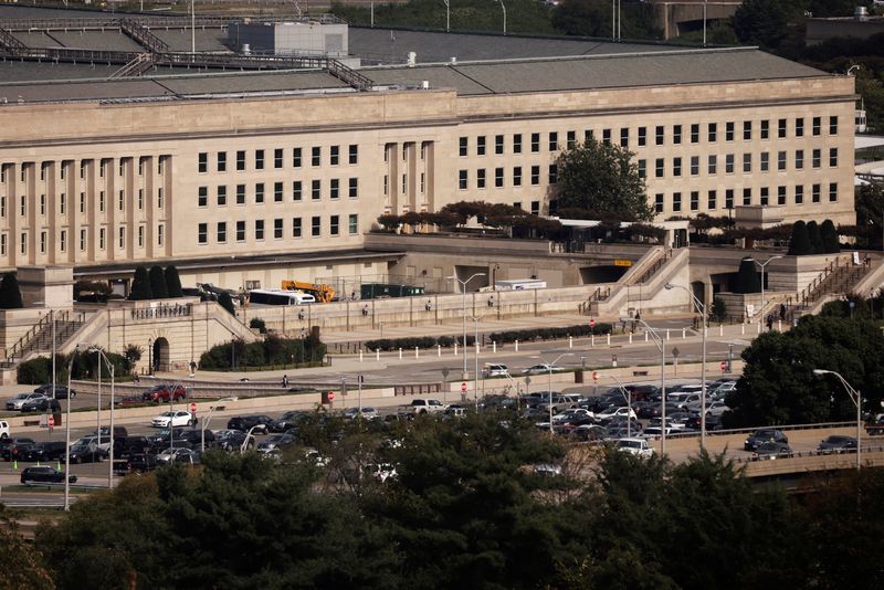 © Reuters. The Pentagon building is seen in Arlington, Virginia, U.S. October 9, 2020. REUTERS/Carlos Barria/File Photo