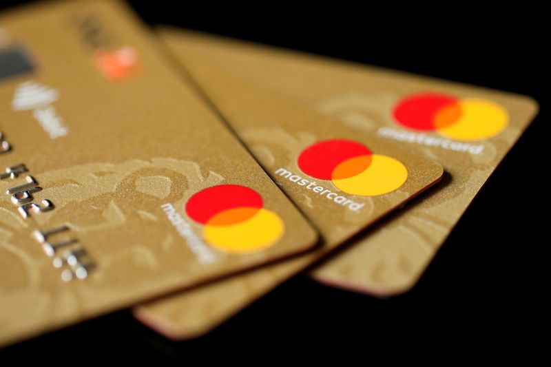 © Reuters. FILE PHOTO: Mastercard Inc. credit cards are displayed in this picture illustration taken December 8, 2017. REUTERS/Benoit Tessier//File Photo