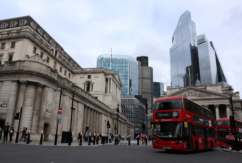 © Reuters. FILE PHOTO: A view of the Bank of England and the financial district, in London, Britain, September 23, 2024. REUTERS/Mina Kim/File Photo