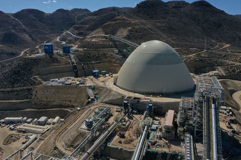 © Reuters. FILE PHOTO: A general view of Anglo American's Quellaveco copper mine in Peru, obtained by Reuters on April 26, 2024. Anglo American/Handout via REUTERS/File Photo