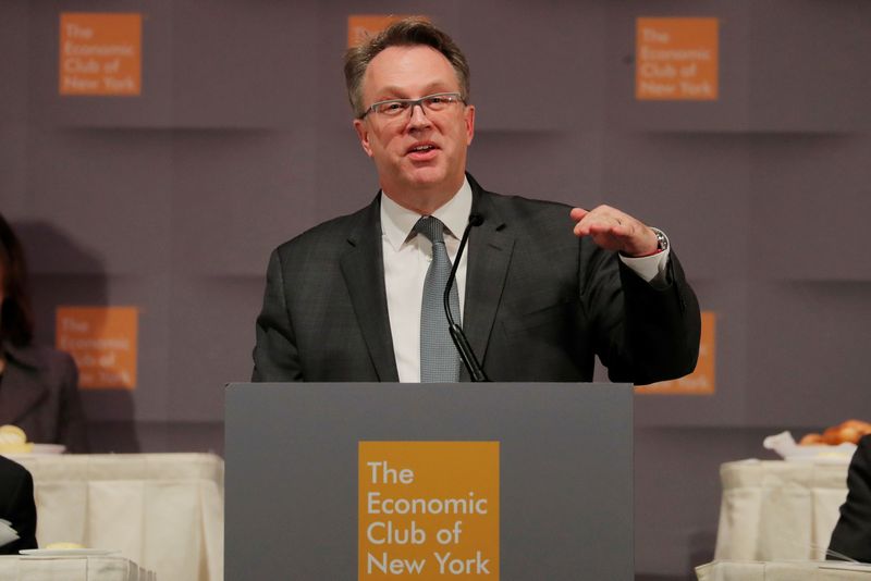 © Reuters. FILE PHOTO: John C. Williams, president and CEO of the Federal Reserve Bank of New York speaks to the Economic Club of New York in the Manhattan borough of New York, U.S., March 6, 2019. REUTERS/Lucas Jackson/File Photo