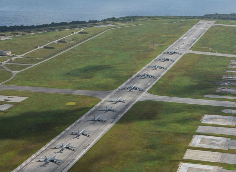 © Reuters. FILE PHOTO: A U.S. Navy MH-60S Knighthawk, U.S. Air Force RQ-4 Global Hawk, Navy MQ-4C Triton, Air Force B-52 Stratofortresses, and KC-135 Stratotankers perform an