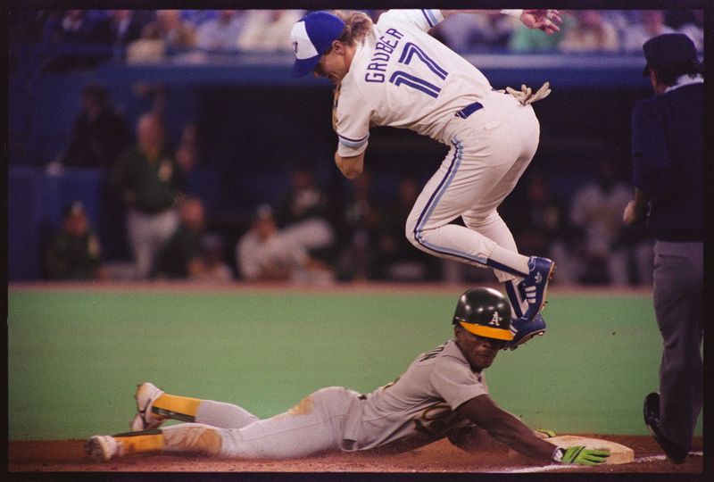 © Reuters. Ricky Henderson, October 6, 1989 REUTERS/Ian Barrett