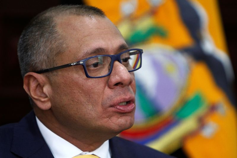 © Reuters. Ecuador's former Vice President Jorge Glas talks during an interview with Reuters at the Government Palace in Quito, Ecuador, August 29, 2017.  REUTERS/Daniel Tapia/File Photo