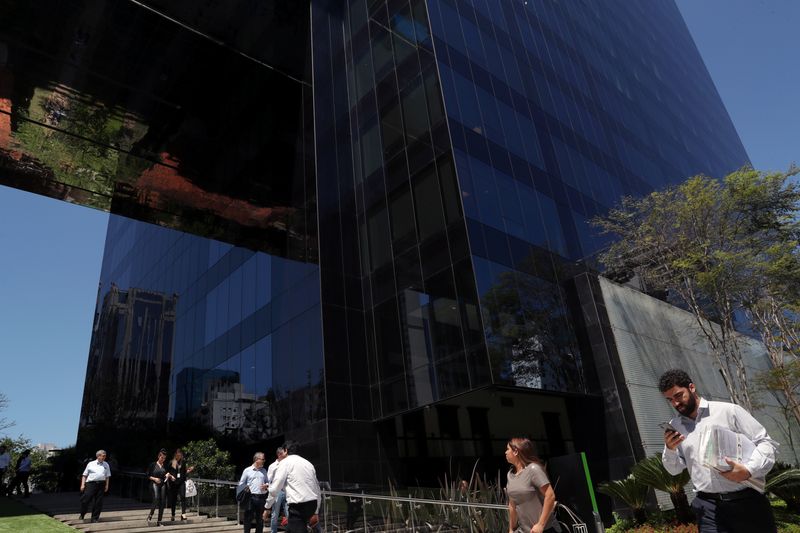 © Reuters. FILE PHOTO: BTG Pactual bank headquarters is pictured in Sao Paulo, Brazil October 3, 2019. REUTERS/Amanda Perobelli/File Photo