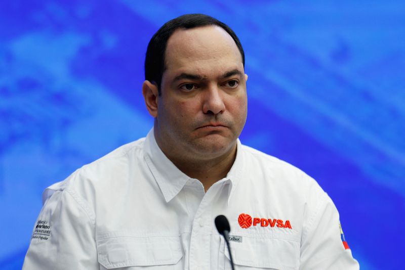 © Reuters. FILE PHOTO: President of the Venezuelan state oil company PDVSA Hector Obregon attends a press conference held by Venezuela's Vice-President and Oil Minister Delcy Rodriguez at the Miraflores Palace, in Caracas, Venezuela November 18, 2024. REUTERS/Leonardo Fernandez Viloria/File Photo