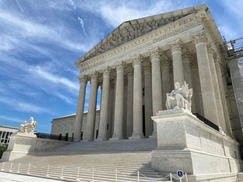 © Reuters. FILE PHOTO: A general view of the U.S. Supreme Court building in Washington, U.S., June 1, 2024. REUTERS/Will Dunham/File Photo