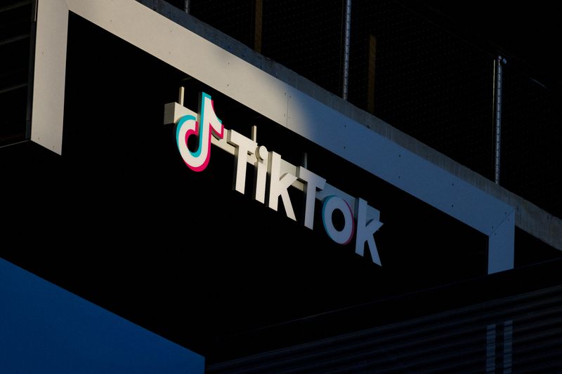 © Reuters. FILE PHOTO: A view shows the office of TikTok in Culver City, California, March 13, 2024.  REUTERS/Mike Blake/File Photo