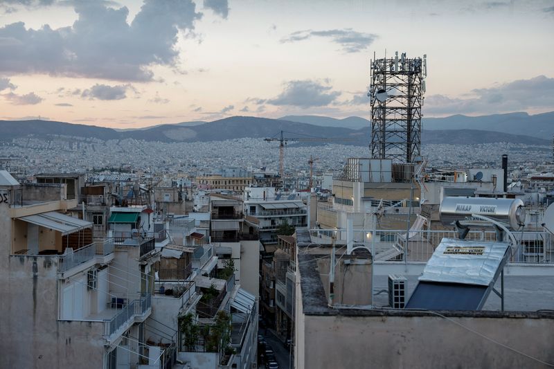 © Reuters. FILE PHOTO: A view of Athens, Greece, September 11, 2024. REUTERS/Louiza Vradi/File Photo