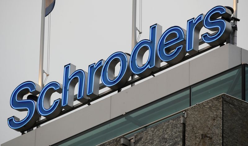 © Reuters. FILE PHOTO: The logo of investment management company Schroders is seen at a branch in Zurich, Swtzerland November 5, 2018.   REUTERS/Arnd Wiegmann/File Photo