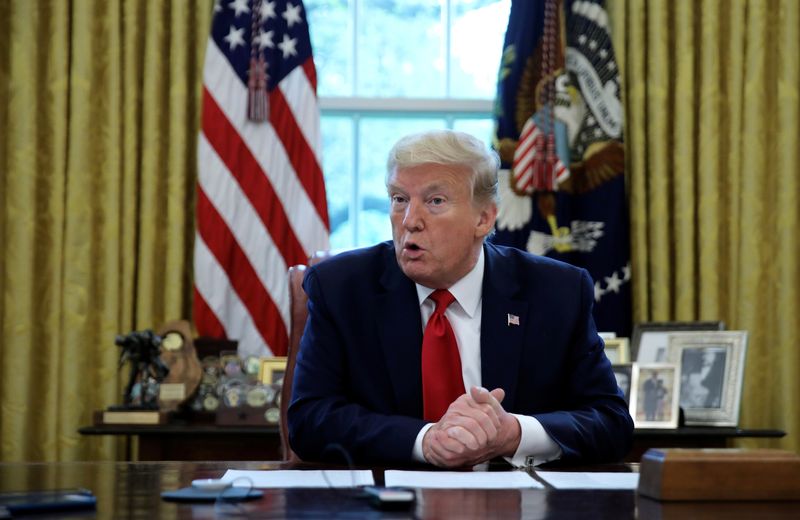 © Reuters. FILE PHOTO: U.S. President Donald Trump answers questions during an interview with Reuters about China, the novel coronavirus (COVID-19) pandemic and other subjects in the Oval Office of the White House in Washington, U.S., April 29, 2020. REUTERS/Carlos Barria/File Photo