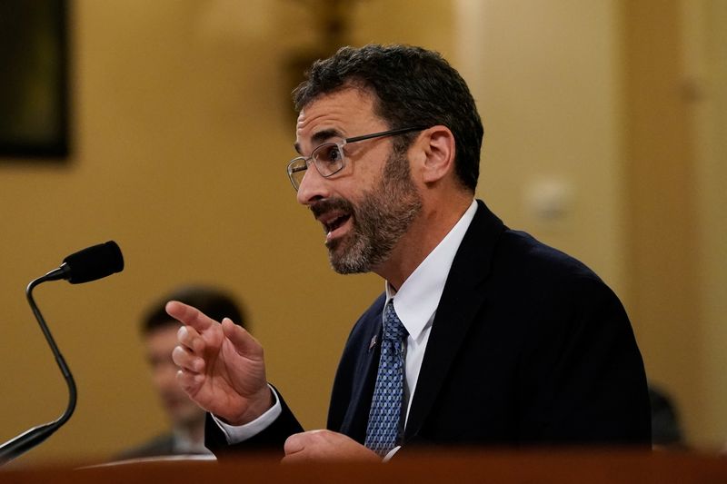 © Reuters. FILE PHOTO: IRS Commissioner Danny Werfel testifies before House Committee on Ways and Means on