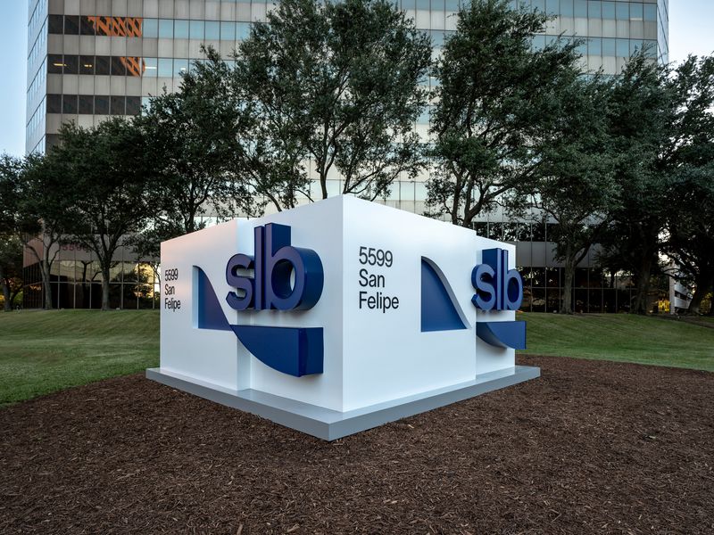 © Reuters. The entrance to oilfield service provider SLB's office in Houston, Texas, showing the former Schlumberger's new name and logo, is seen in this handout image taken June 2023. Courtesy of SLB/Handout via REUTERS